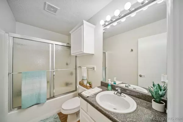 1108 W 23rd ST N, Claremore, OK 74017