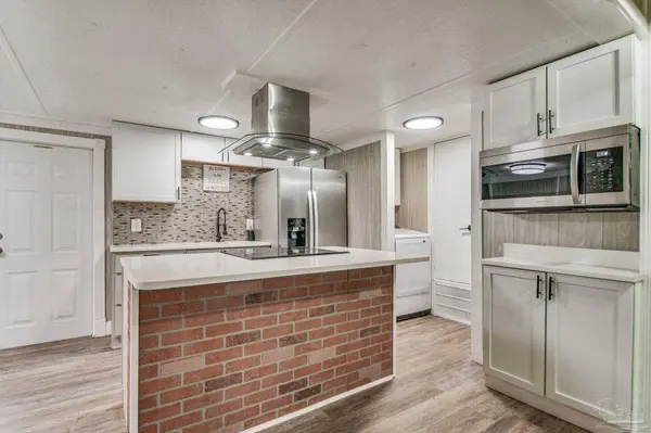 3729 Legend Creek Dr, Pace, FL 32571