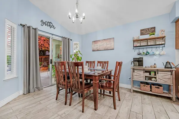 5910 W Parr Avenue, Fresno, CA 93722