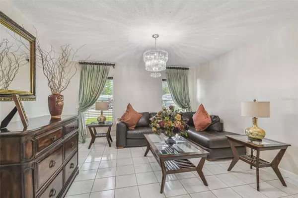 5512 WHITMORE DR, Tampa, FL 33634