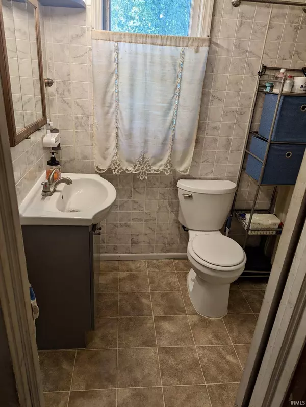 3202 N 300 E, Rolling Prairie, IN 46371-9519