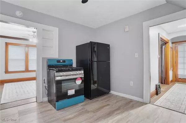 134 Shadyside DR, Youngstown, OH 44512