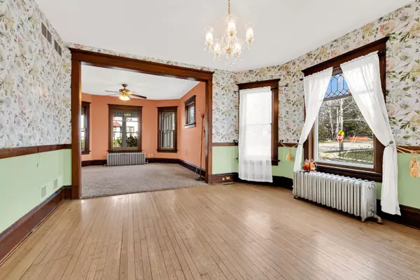 223 Union St, Hartford, WI 53027