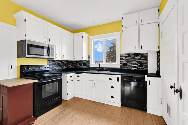 223 Union St, Hartford, WI 53027