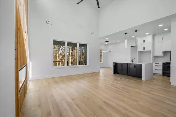 28 Benwick Ln, Bella Vista, AR 72714