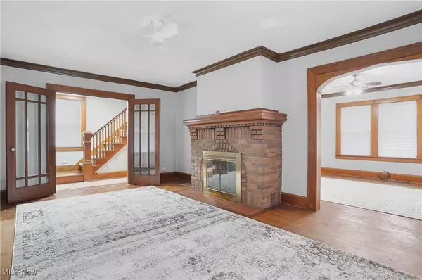 134 Shadyside DR, Youngstown, OH 44512