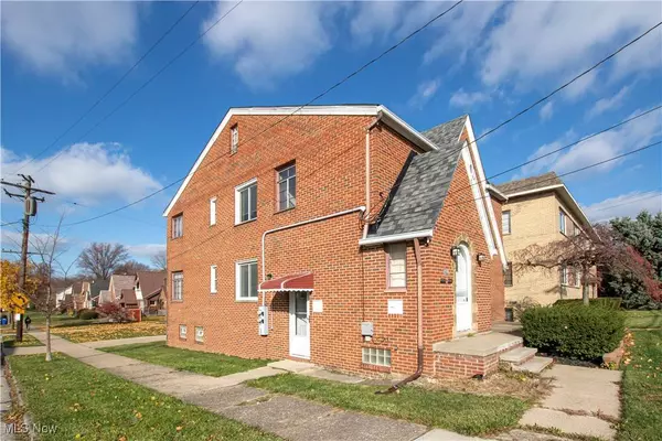 3422 Warren RD, Cleveland, OH 44111