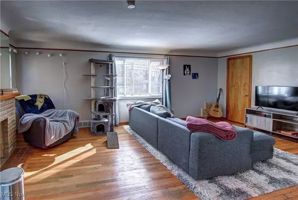 3422 Warren RD, Cleveland, OH 44111