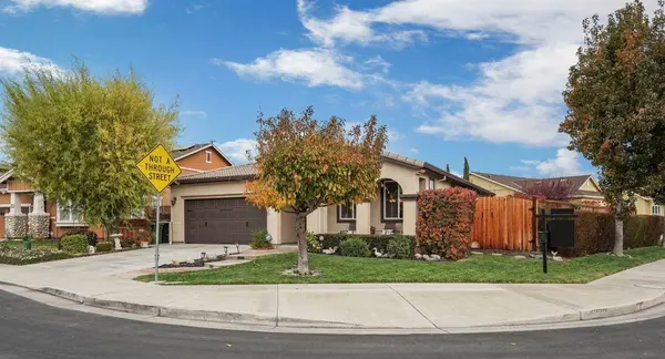 1298 Muir CT, Tracy, CA 95304