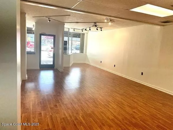 1406 Highland AVE, Melbourne, FL 32935