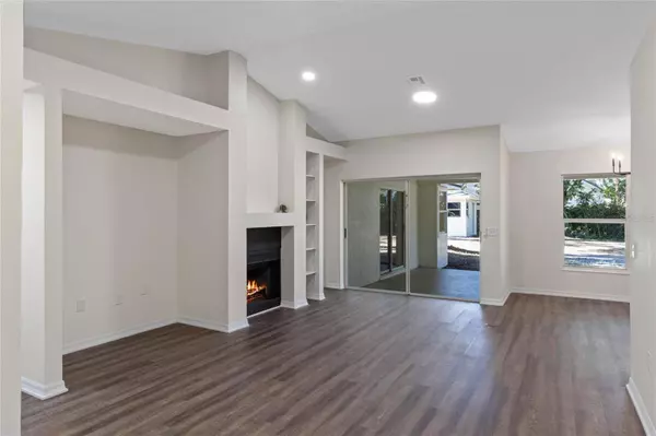 5214 WOOD CIR W, Lakeland, FL 33805