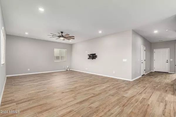 7368 N 128TH Avenue, Glendale, AZ 85307