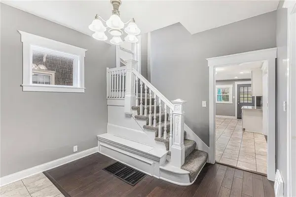 4409 Wyoming ST, Kansas City, MO 64111