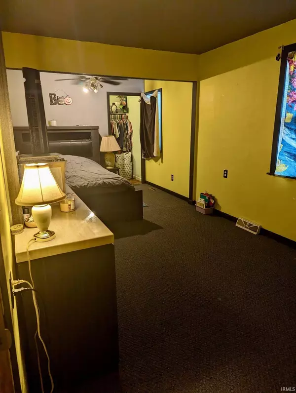 3202 N 300 E, Rolling Prairie, IN 46371-9519