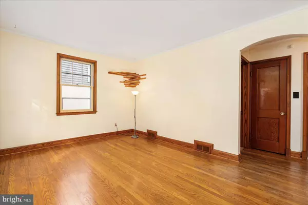 5539 GAYLAND RD, Halethorpe, MD 21227