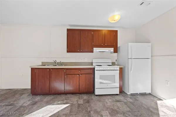 2244 Bahia LN, North Fort Myers, FL 33917