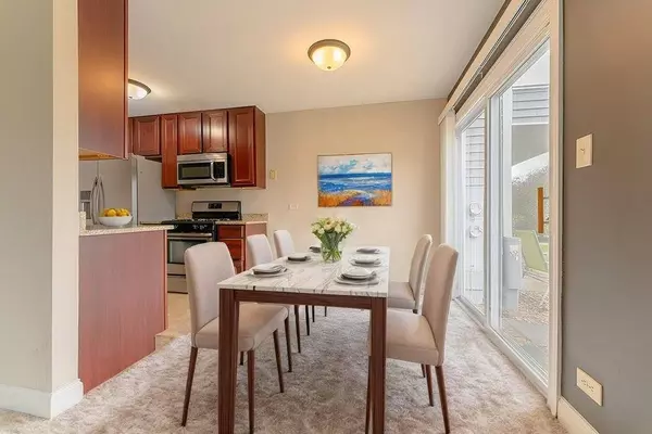 208 Manor DR #A, New Lenox, IL 60451