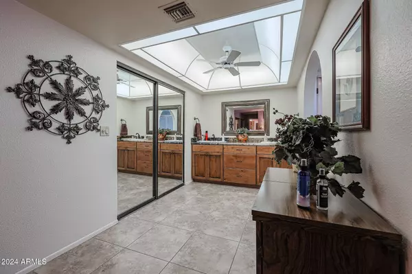 208 W SURREY Avenue, Phoenix, AZ 85029