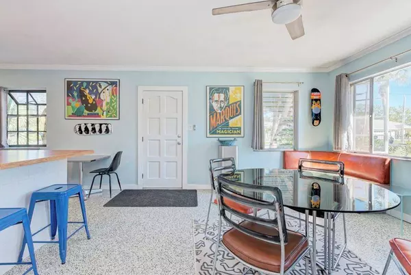 321 HILLS RD, Nokomis, FL 34275