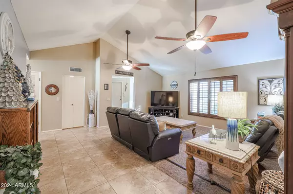 208 W SURREY Avenue, Phoenix, AZ 85029