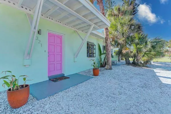 321 HILLS RD, Nokomis, FL 34275