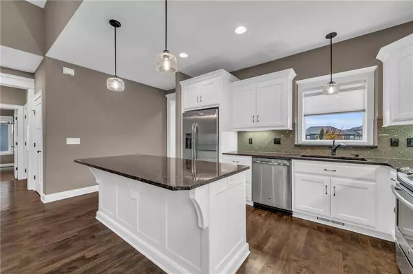 6014 NW 95th PL, Kansas City, MO 64154