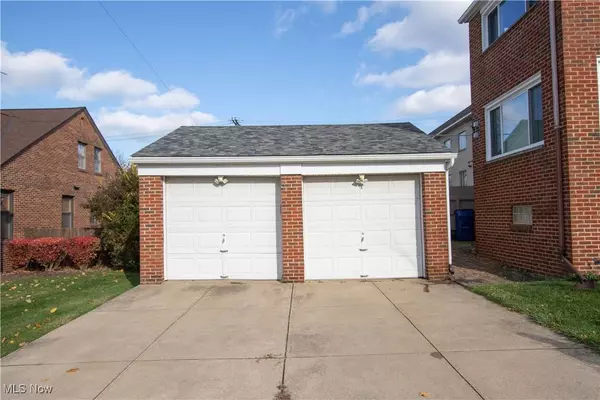 3422 Warren RD, Cleveland, OH 44111