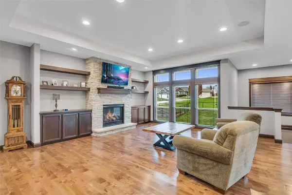 2507 Prairie Walk DR NW, Cedar Rapids, IA 52405