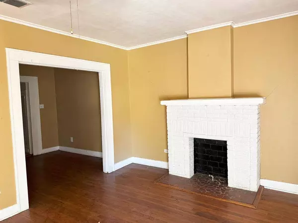 2203 Western Avenue, Fort Worth, TX 76107