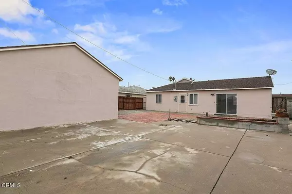 1324 W Cedar ST, Oxnard, CA 93033