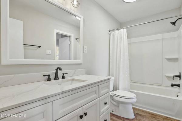 508 Elkmont Rd, Knoxville, TN 37922