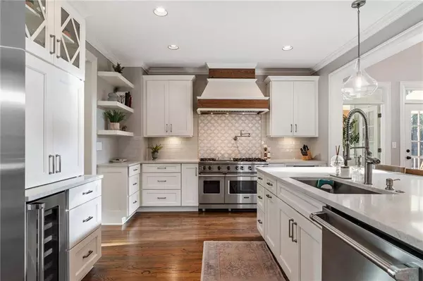 10620 N Edgewater PL, Johns Creek, GA 30097