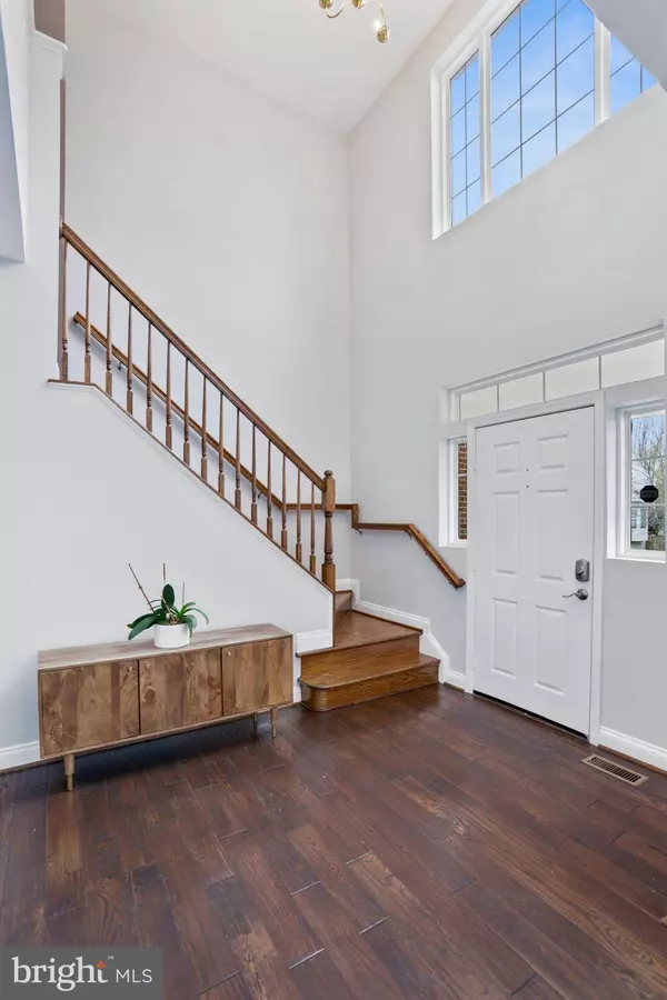 104 FIELD CT NE, Leesburg, VA 20176