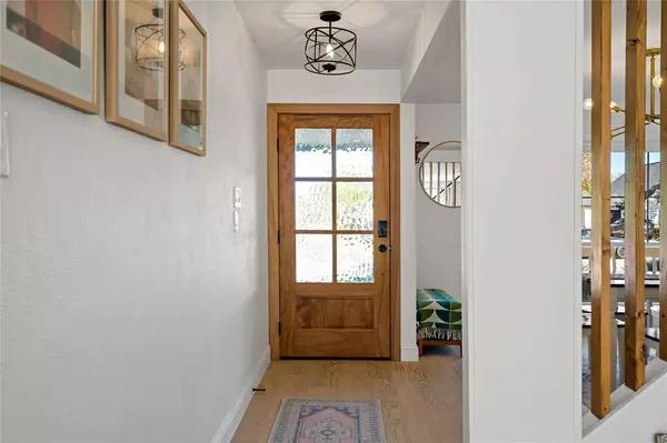 909 Greenbriar Lane, Richardson, TX 75080