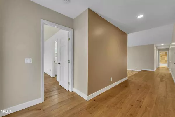 2209 Ascot PL, Camarillo, CA 93010