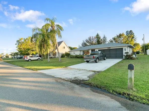 1330 SE 1st ST, Cape Coral, FL 33990