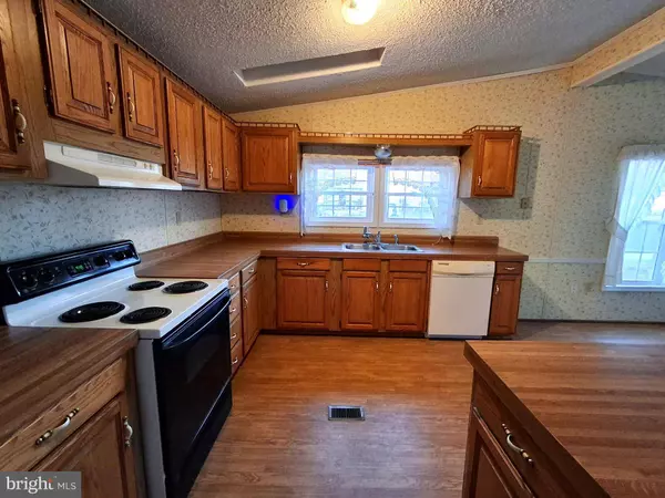 774 ASPEN CIR, Red Hill, PA 18076