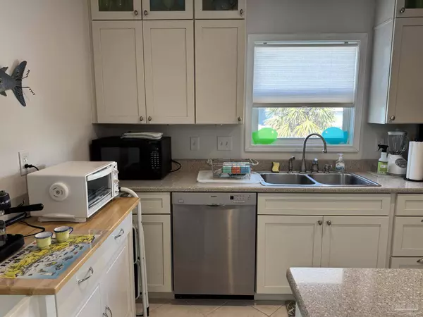 1100 Ft Pickens Rd, Pensacola Beach, FL 32561