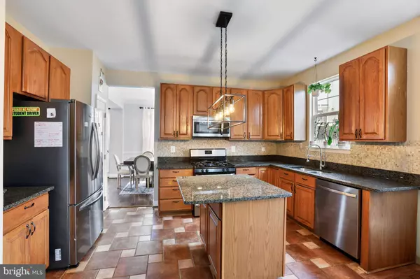 104 FIELD CT NE, Leesburg, VA 20176