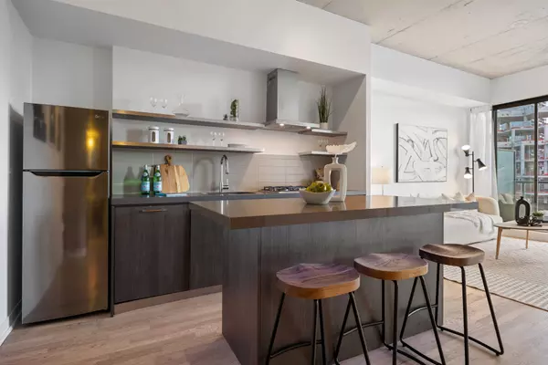 560 King St W #1011, Toronto, ON M5V 0L5