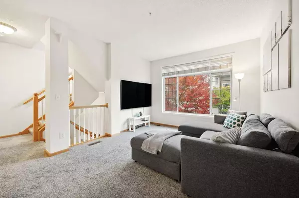 8853 Brunswick PATH #1105, Inver Grove Heights, MN 55076