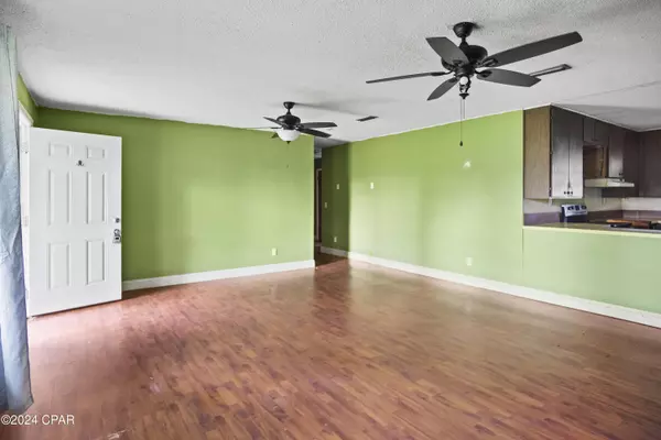 20742 Magnolia ST, Blountstown, FL 32424