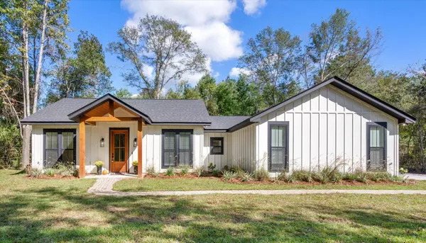 2416 HWY 11 S, Moselle, MS 39459