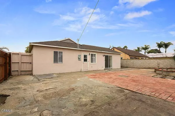 1324 W Cedar ST, Oxnard, CA 93033