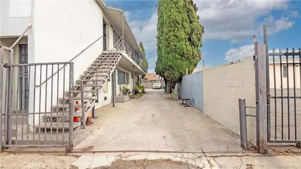 5110 Compton AVE, Los Angeles, CA 90011