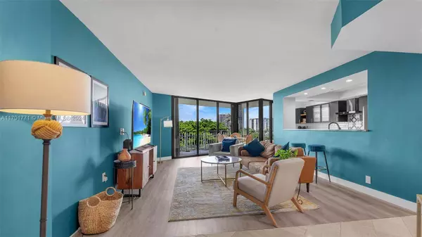 4000 Towerside Ter #707, Miami, FL 33138