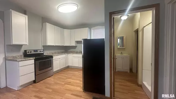 817 N 17TH ST, Quincy, IL 62301