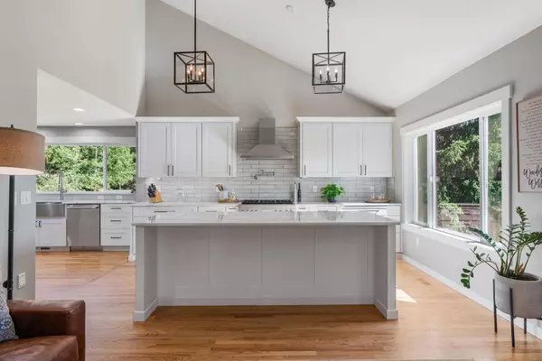 14104 E 41st Ct, Spokane Valley, WA 99037