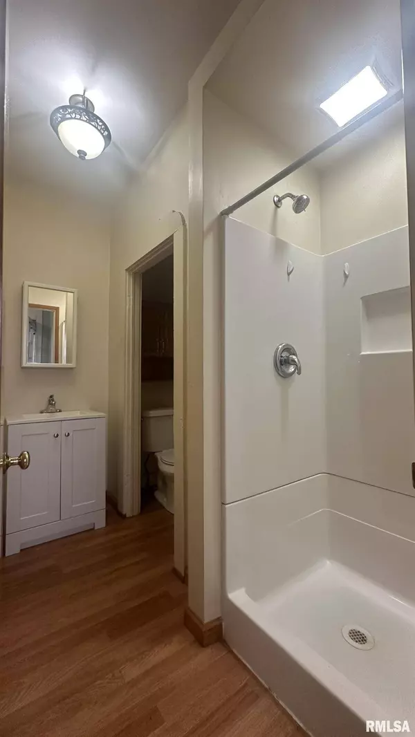 817 N 17TH ST, Quincy, IL 62301