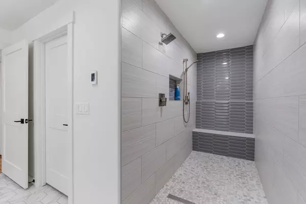 14104 E 41st Ct, Spokane Valley, WA 99037